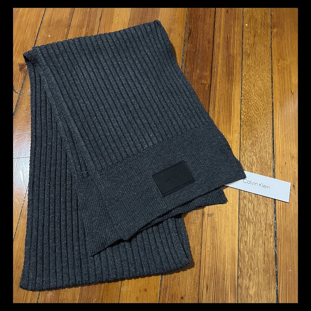 Calvin Klein Mens 72"x11" Dark Gray Ribbed Logo Long Knit Scarf NWT